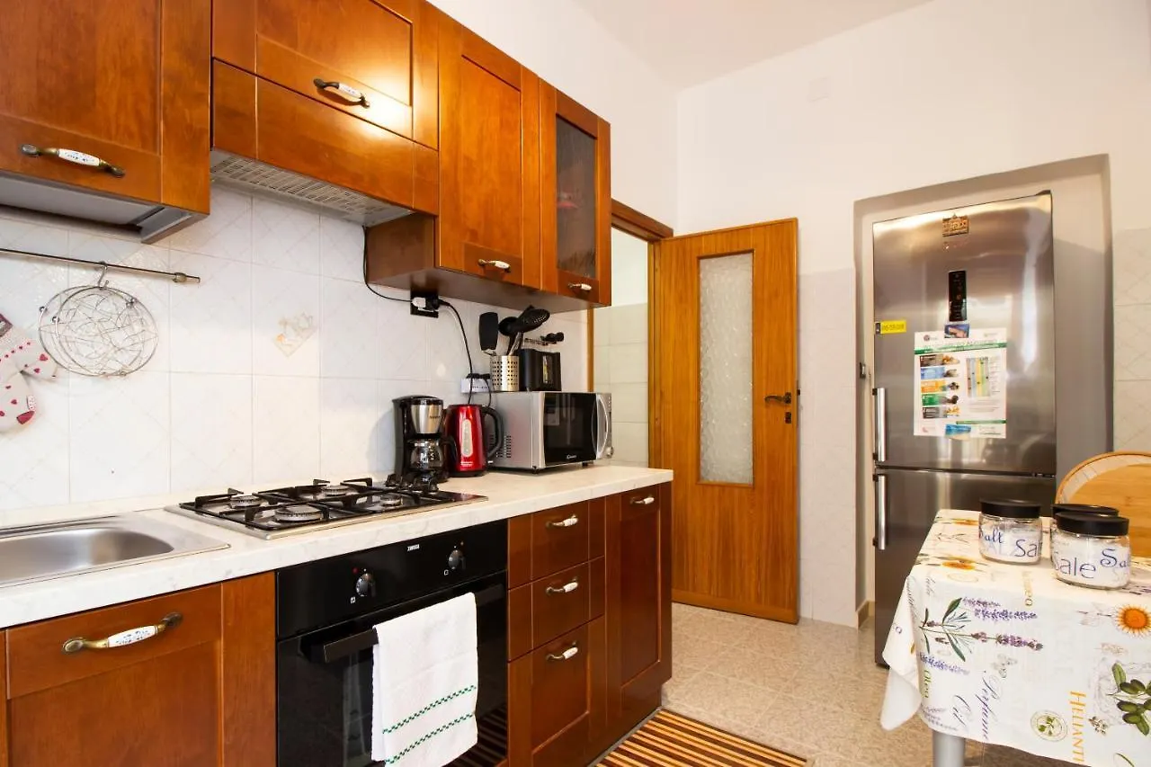 Apartment Ferienwohnung Al Lido Da Lore Alghero Italien