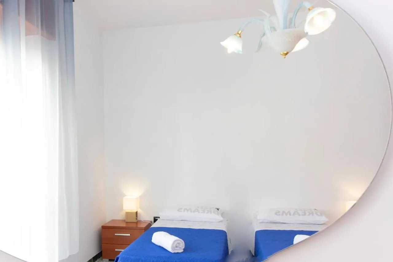 Apartment Ferienwohnung Al Lido Da Lore Alghero Italien